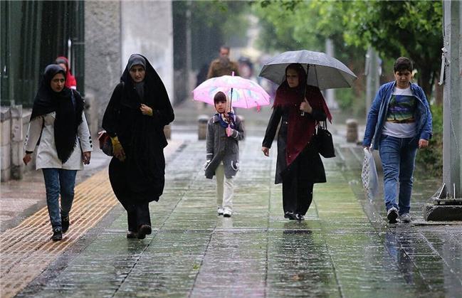 آسمان تهران تا فردا بارانی است