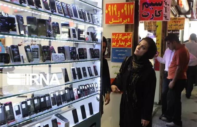 کشف شبکه فرار مالیاتی بزرگ در صنف موبایل
