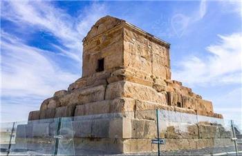 تصویری از آرامگاه کورش در دوره قاجار