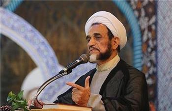 محمد اشرفی اصفهانی: حل مسائل، تنها از کانال رهبری ممکن است