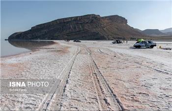 ۹۵ درصد دریاچه ارومیه خشک شد/ عکس