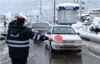 انسداد جاده چالوس و آزادراه تهران-شمال