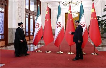انتقاد روزنامه جمهوری اسلامی از سفر رئیسی به چین؛ پکن وعده سر خرمن داد