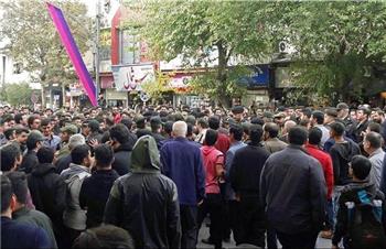 تعیین ۱۰ نقطه در تهران برای برگزاری تجمعات قانونی/ آزادی رسانه‌ها در پوشش خبری تجمعات