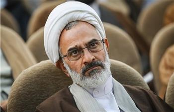 سپاه برای دفاع از انقلاب اسلامی وارد عرصه سیاست می شود