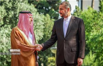 وزرای امور خارجه ایران و عربستان در تهران دیدار و گفت‌وگو کردند
