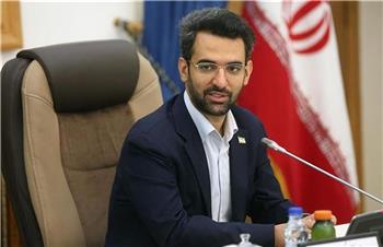 آذری جهرمی: دو سال است که دولت روحانی پایان یافته؛ برای فیلتر تردز به ما خیرات نرسانید!