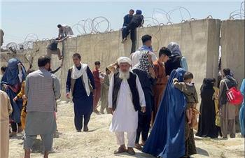 حضور افغان‌ها در ایران هم فرصت است هم تهدید