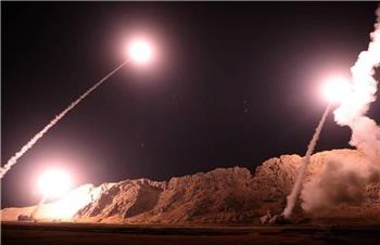پایگاه آمریکا در شرق دیرالزور هدف حمله موشکی قرار گرفت