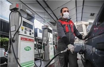 مصوبه مجلس برای «بهره‌مندسازی مساوی» ایرانیان از بنزین