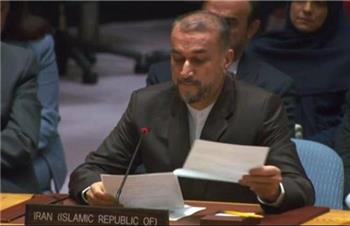 واکنش‌ها به تسلط پایین امیرعبداللهیان به زبان انگلیسی هنگام سخن گفتن در شورای امنیت/ عباس عبدی: به فکر آبروی ایران باشید
