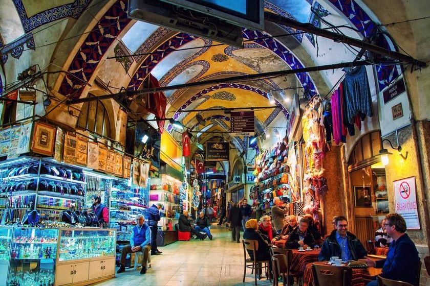 خرید در استانبول؛ از برندهای جهانی تا بازارهای سنتی