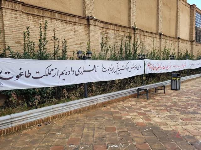 چند قطعه پارچه نویسی سنتی